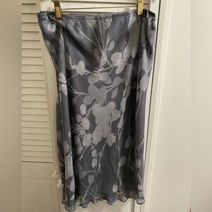 Banana Republic Silk Gray Floral Women's Skirt 14